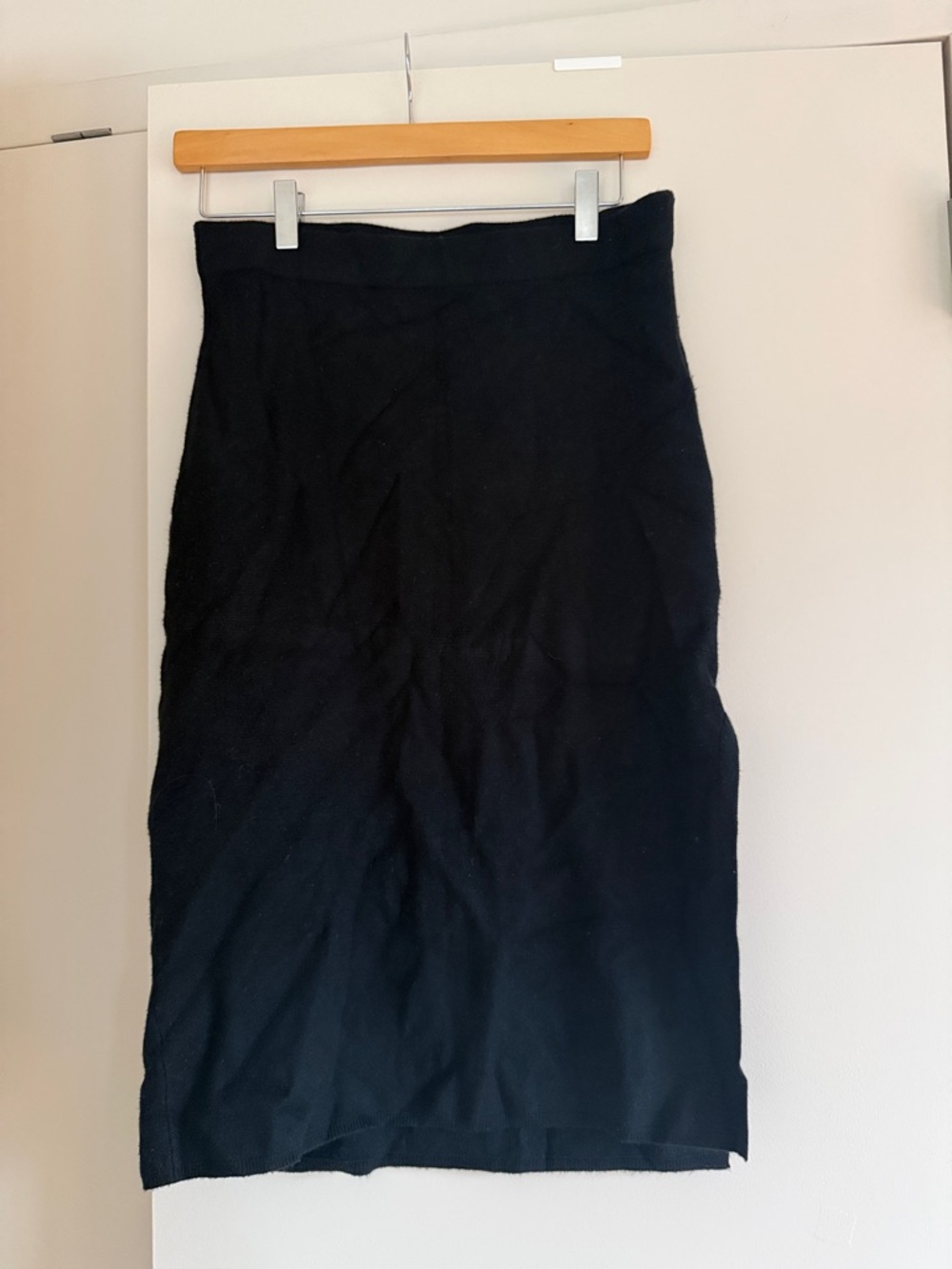 Abercrombie & Fitch Black Pencil Sweater Skirt — Classic Slim Fit